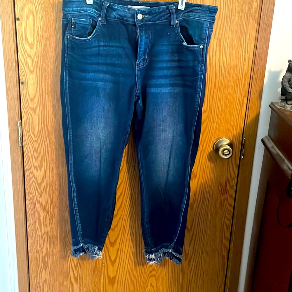 KanCan skinny jean’s distressed legs